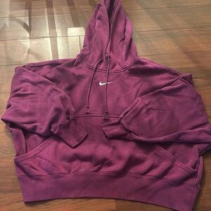 Women’s Nike hoodie size: S